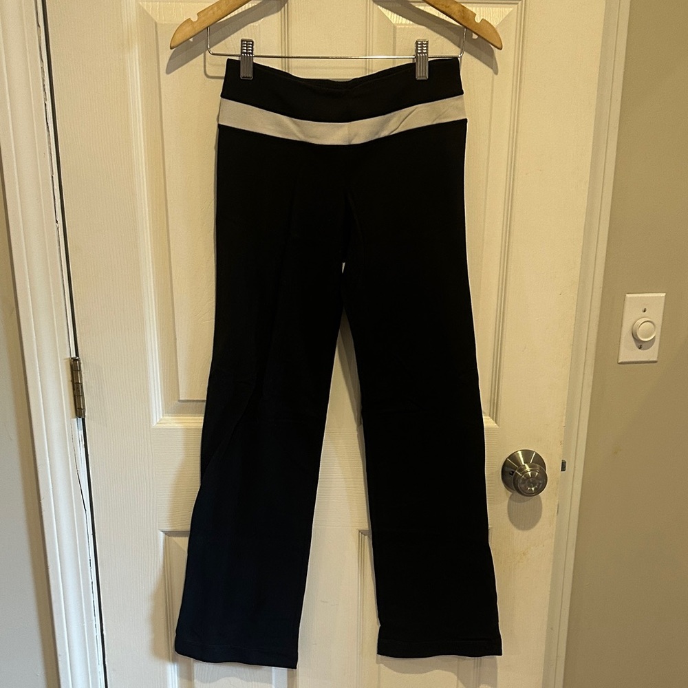 Lululemon Black and White Women's Pants